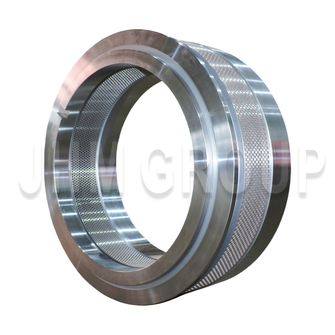 Wood pellet die